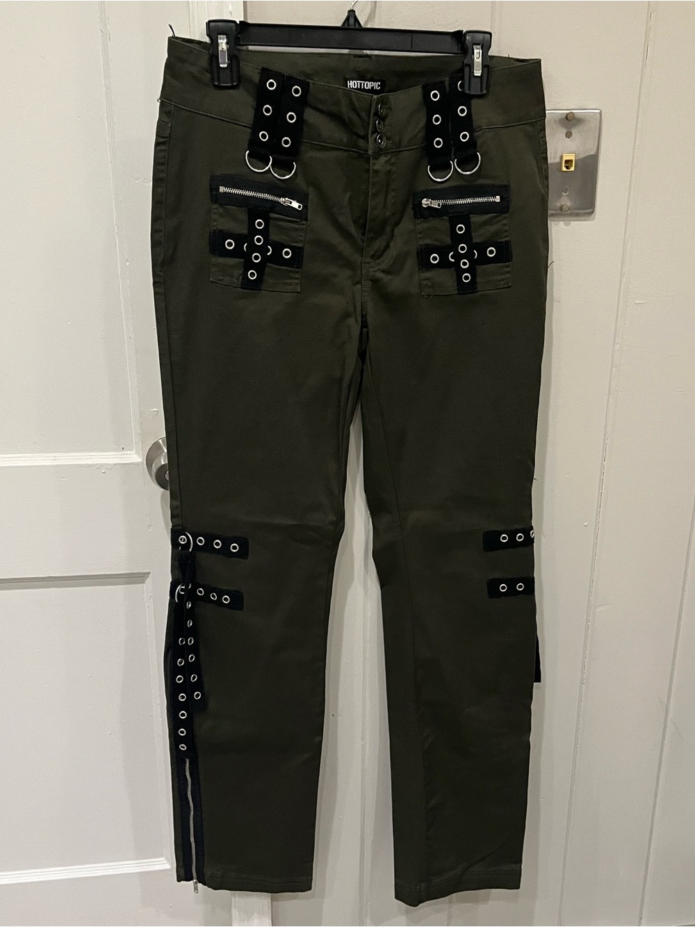 Women’s Olive Green Hot Topic Pants with Grommet Straps Size 9